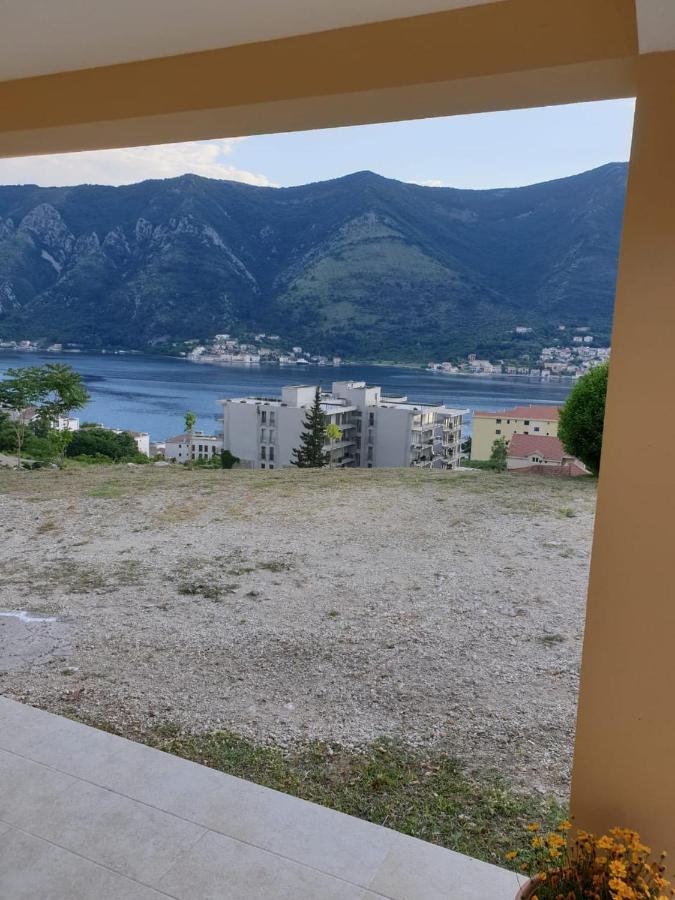Apartment Jelena Kotor Buitenkant foto